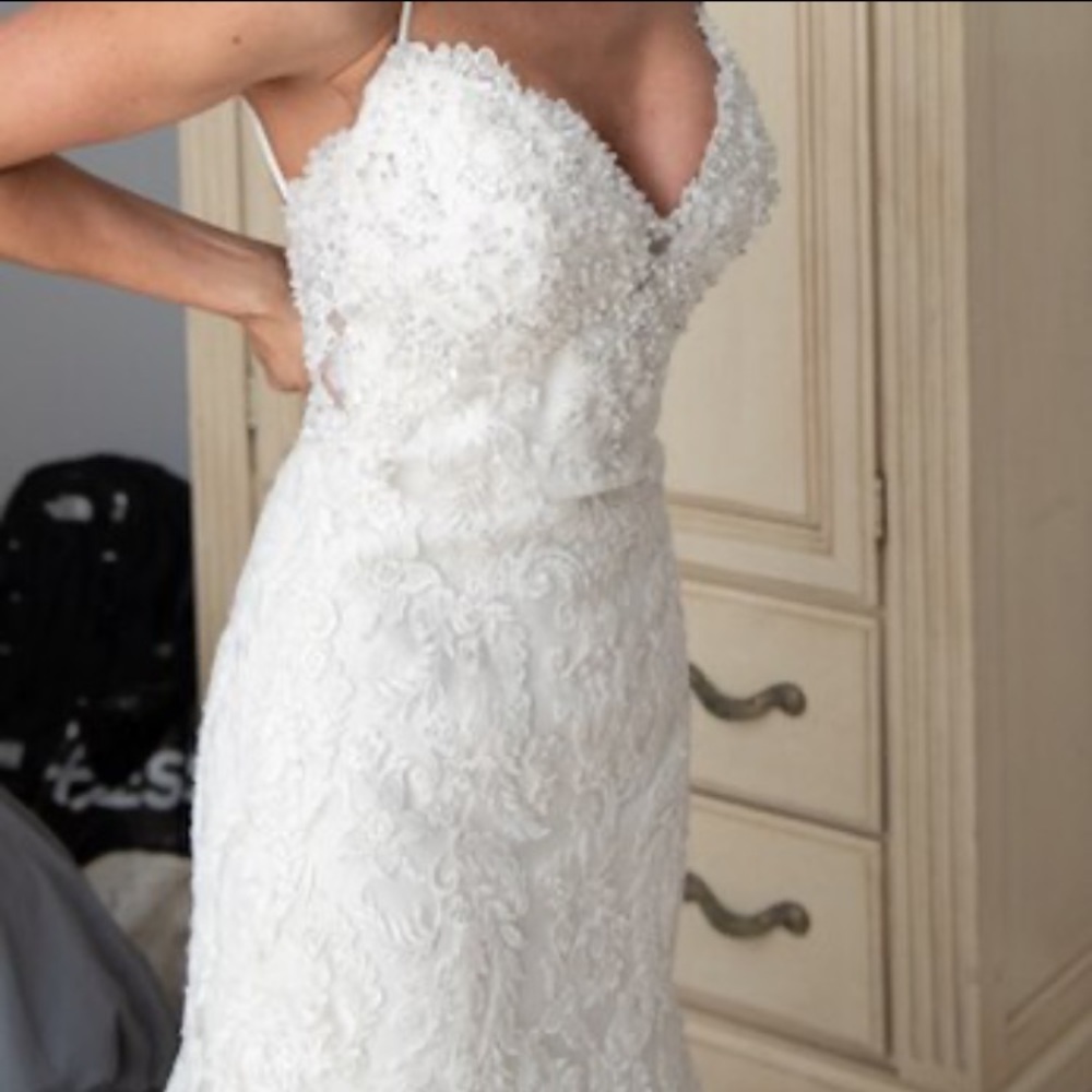 David Tutera Wedding Dress - Picture 3 of 7